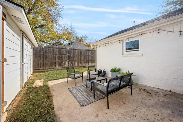 $815,000 | 1706 Dunn Street, Grapevine, TX 76051