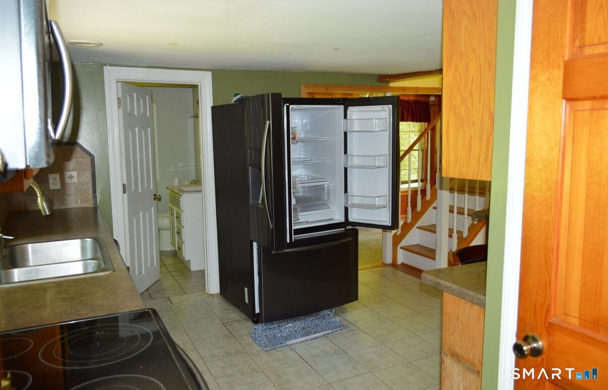 281 Hart Street Bristol, CT 06010 - Photo 12 of 13