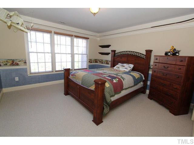 10848 Round Brook Circle Raleigh, NC 27617 - Photo 14 of 25 Gallery Image 14