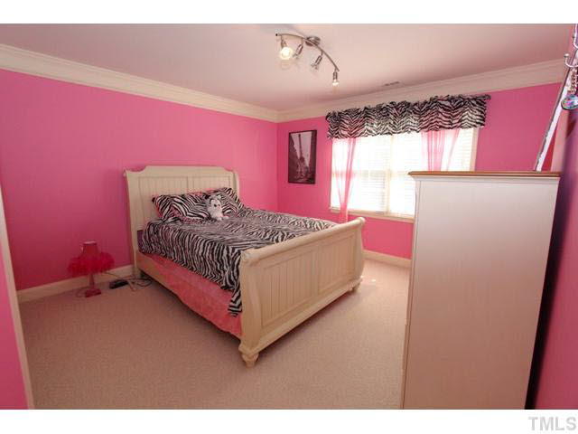 10848 Round Brook Circle Raleigh, NC 27617 - Photo 15 of 25 Gallery Image 15