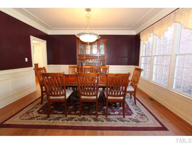10848 Round Brook Circle Raleigh, NC 27617 - Photo 4 of 25 Gallery Image 4