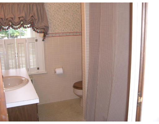 16 Norfolk Road Randolph, MA 02368 - Photo 11 of 14 Gallery Image 11