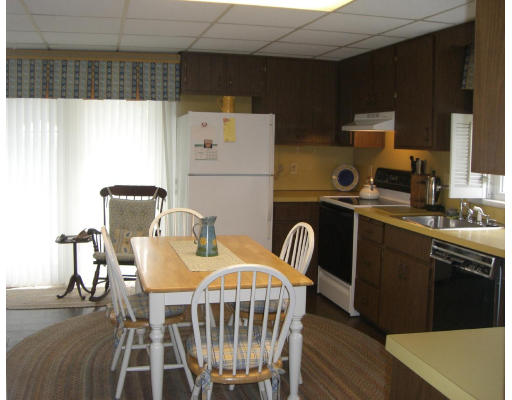 16 Norfolk Road Randolph, MA 02368 - Photo 5 of 14 Gallery Image 5