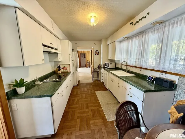 $239,900 | 522 West Main Street, Toulon, IL 61483