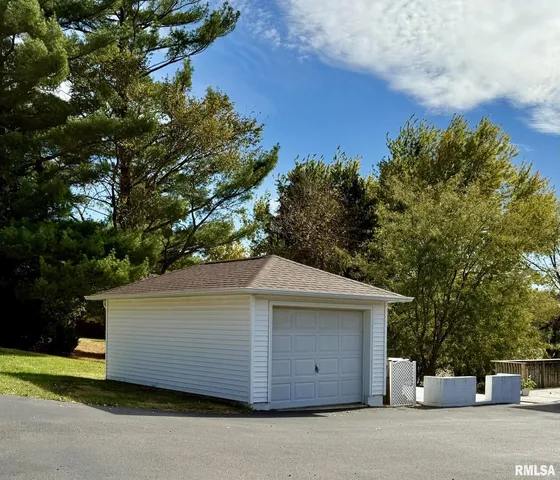 $239,900 | 522 West Main Street, Toulon, IL 61483