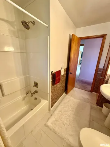 $239,900 | 522 West Main Street, Toulon, IL 61483