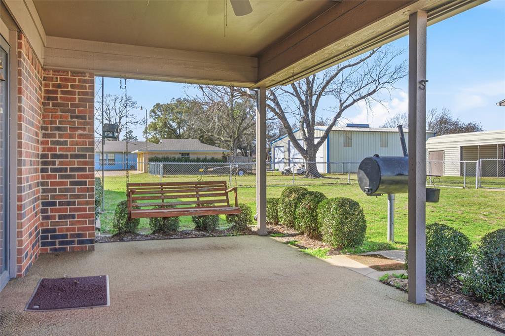 14202 Valleyview Ridge Tyler, TX 75709 - Photo 20 of 29 a garden view