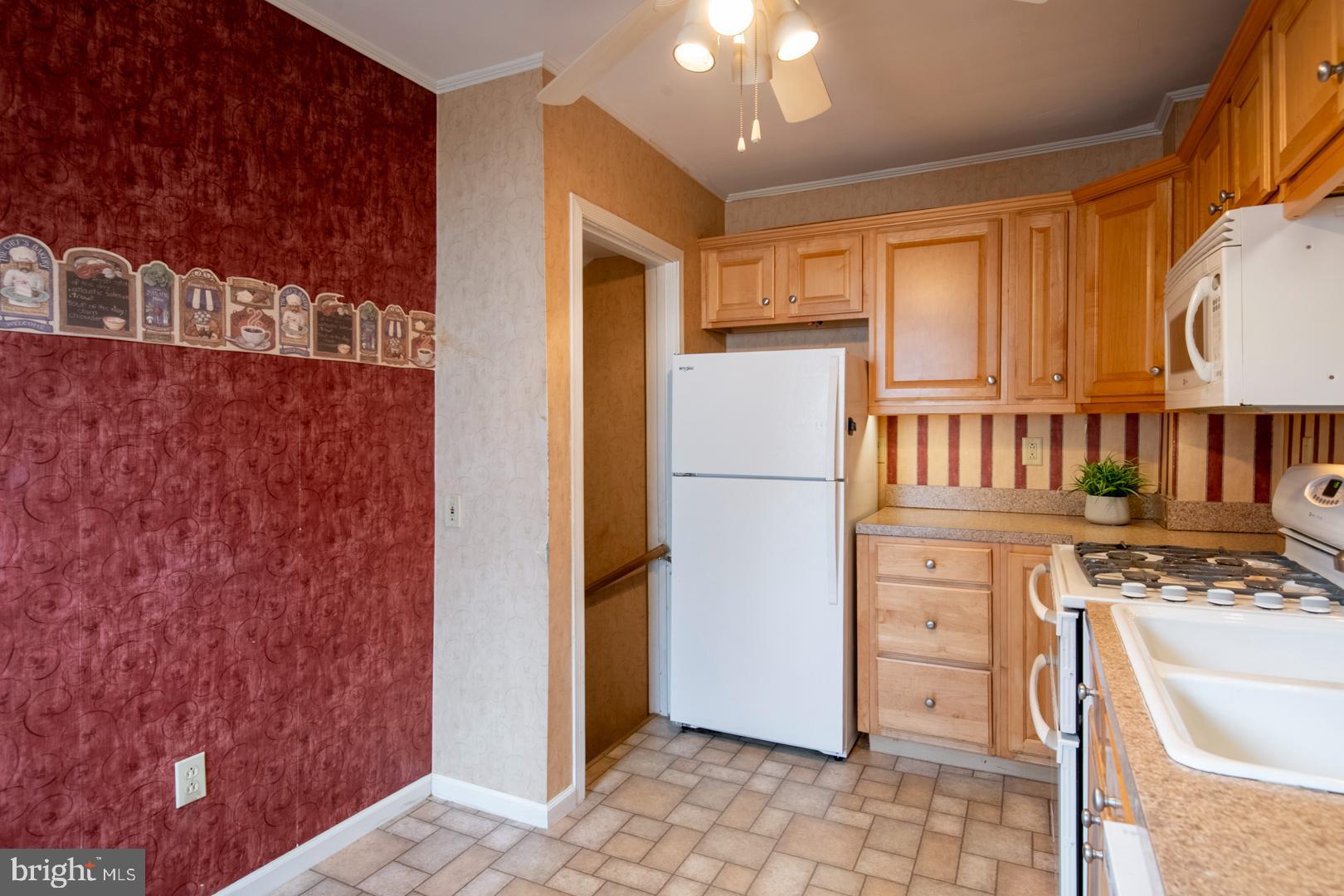 2554 Hill Road Reading, PA 19606 - Photo 13 of 31