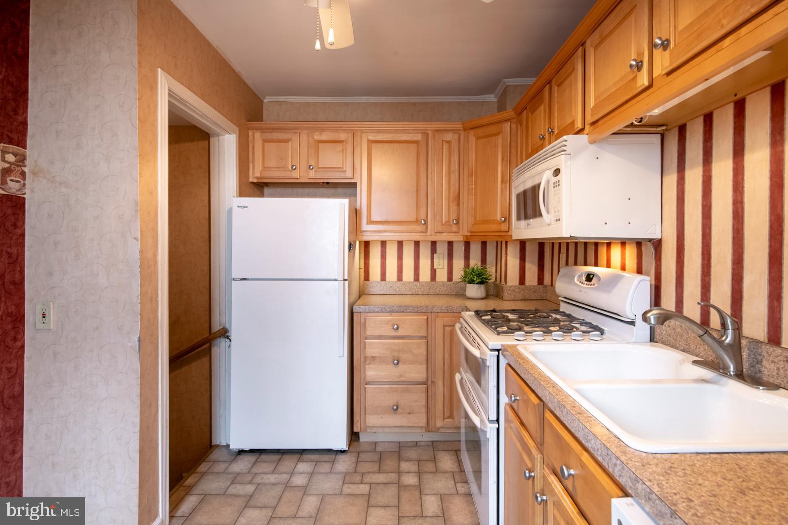 2554 Hill Road Reading, PA 19606 - Photo 14 of 31