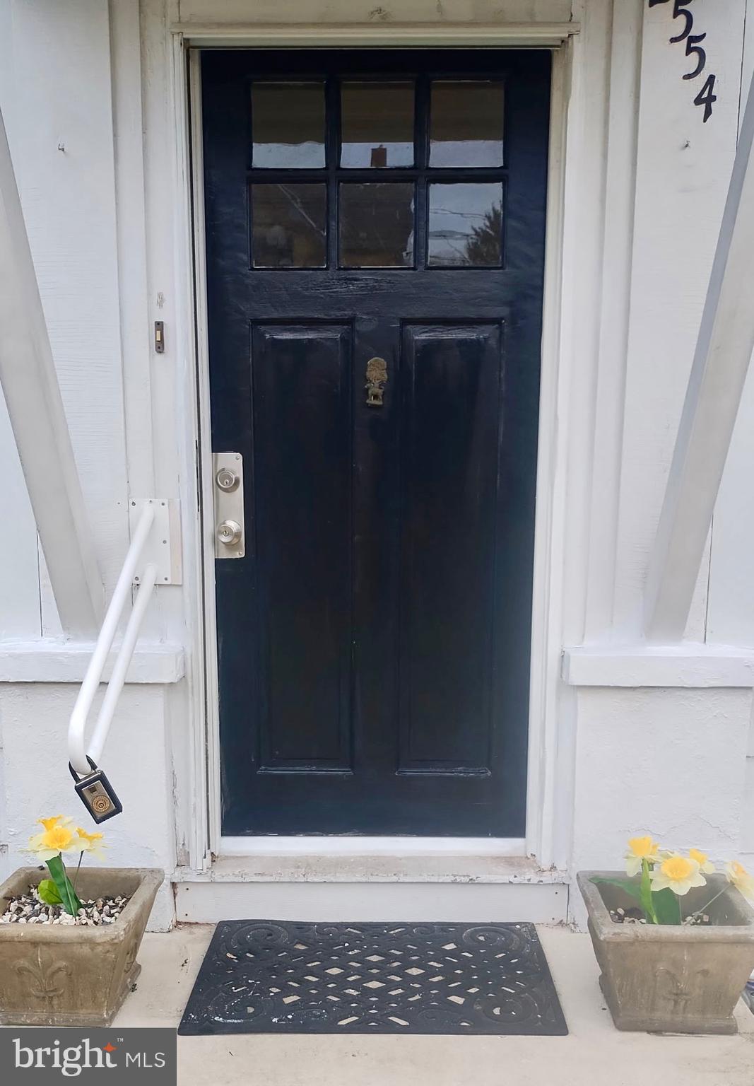 2554 Hill Road Reading, PA 19606 - Photo 3 of 31