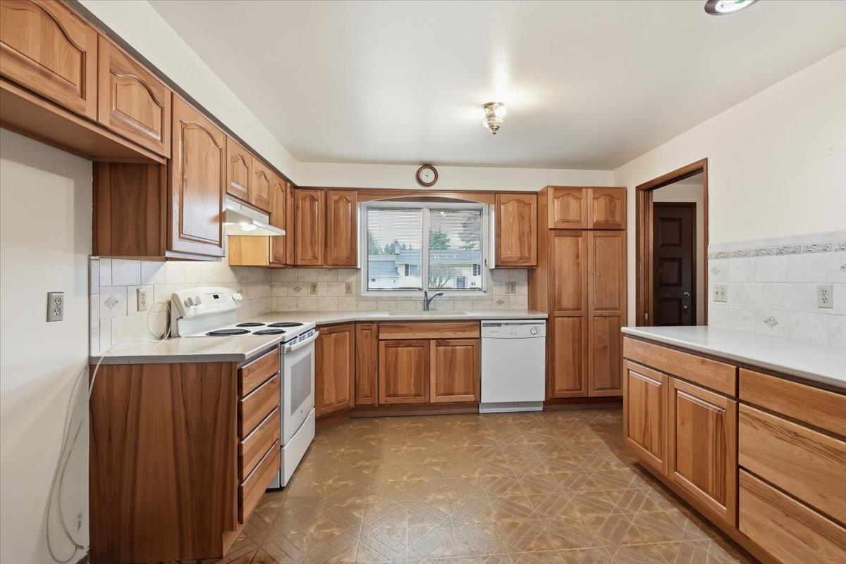 7147 North Fleming Street Spokane, WA 99208 - Photo 14 of 40 Gallery Image 14