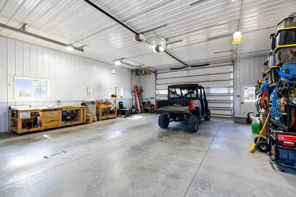$7,000,000 | 9685 County Road 13 Southeast, Delano, MN 55328