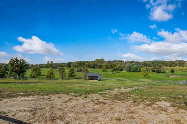 $7,000,000 | 9685 County Road 13 Southeast, Delano, MN 55328