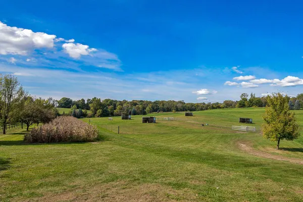 $7,000,000 | 9685 County Road 13 Southeast, Delano, MN 55328