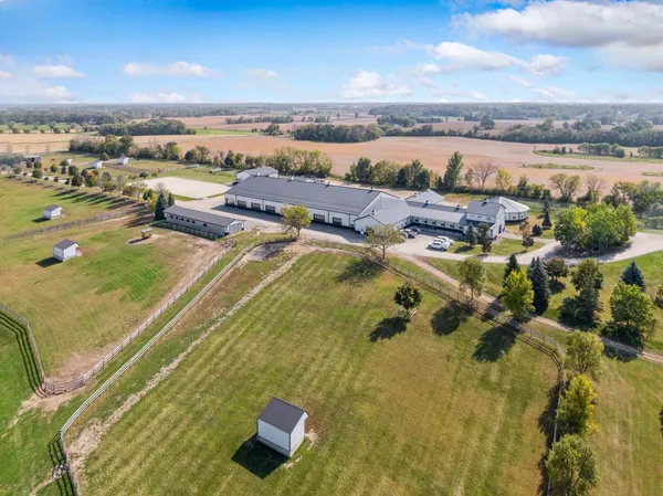 $7,000,000 | 9685 County Road 13 Southeast, Delano, MN 55328