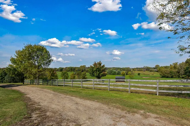 $7,000,000 | 9685 County Road 13 Southeast, Delano, MN 55328