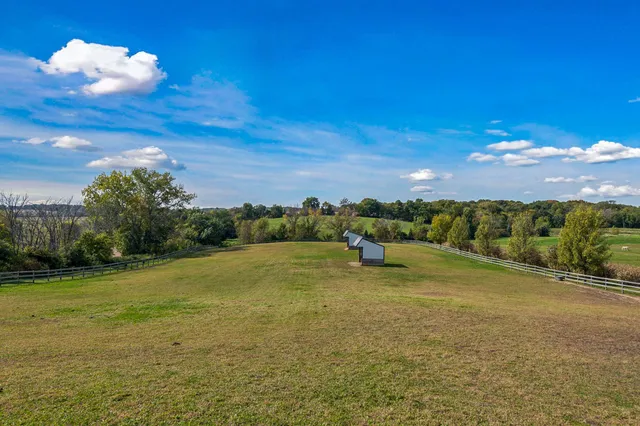 $7,000,000 | 9685 County Road 13 Southeast, Delano, MN 55328