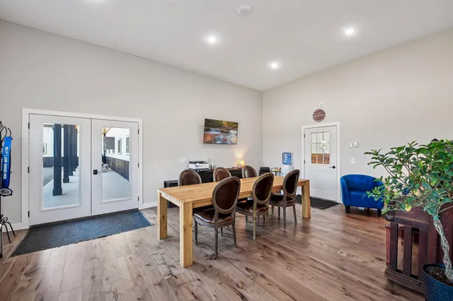 $7,000,000 | 9685 County Road 13 Southeast, Delano, MN 55328