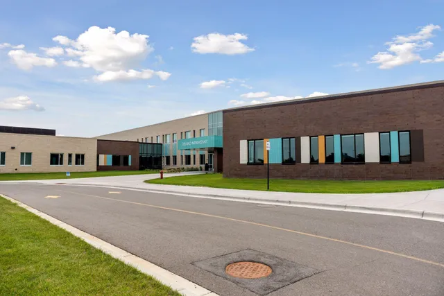 $7,000,000 | 9685 County Road 13 Southeast, Delano, MN 55328