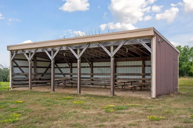 $7,000,000 | 9685 County Road 13 Southeast, Delano, MN 55328