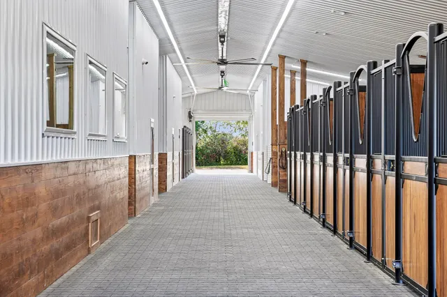 $7,000,000 | 9685 County Road 13 Southeast, Delano, MN 55328