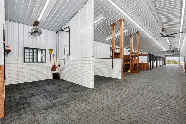 $7,000,000 | 9685 County Road 13 Southeast, Delano, MN 55328