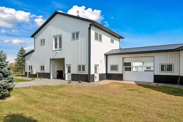 $7,000,000 | 9685 County Road 13 Southeast, Delano, MN 55328
