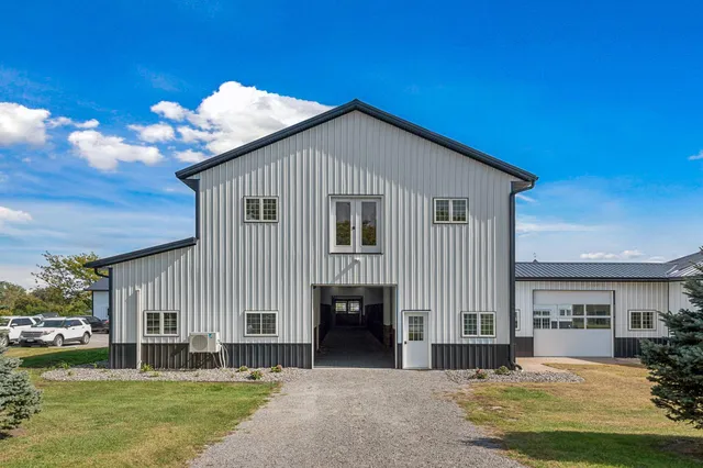 $7,000,000 | 9685 County Road 13 Southeast, Delano, MN 55328