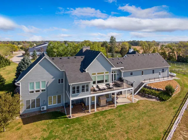 $7,000,000 | 9685 County Road 13 Southeast, Delano, MN 55328