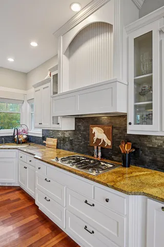 $7,000,000 | 9685 County Road 13 Southeast, Delano, MN 55328