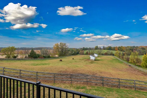 $7,000,000 | 9685 County Road 13 Southeast, Delano, MN 55328