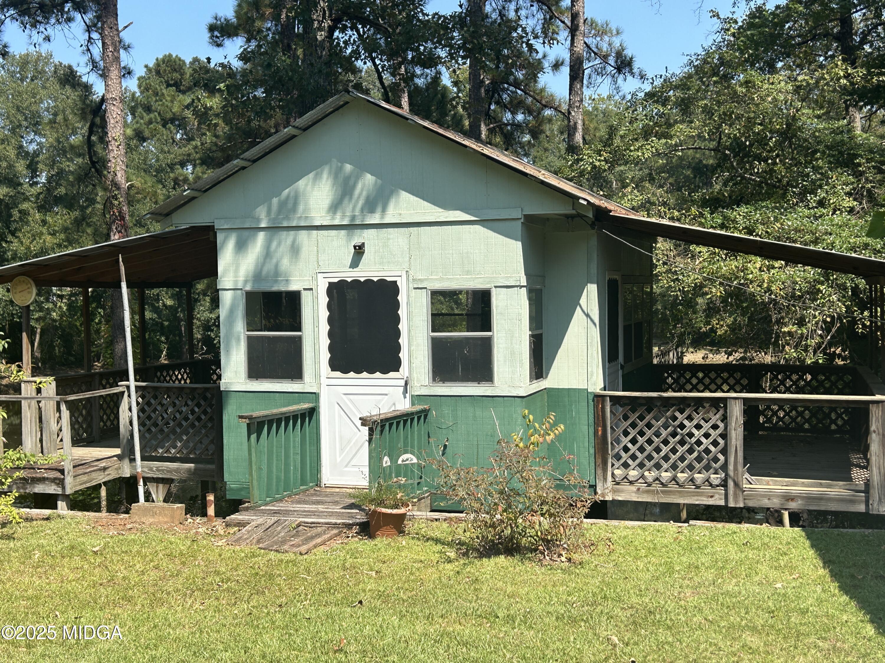 95 Mitchell Road Forsyth, GA 31029 - Photo 8 of 40 Fish House