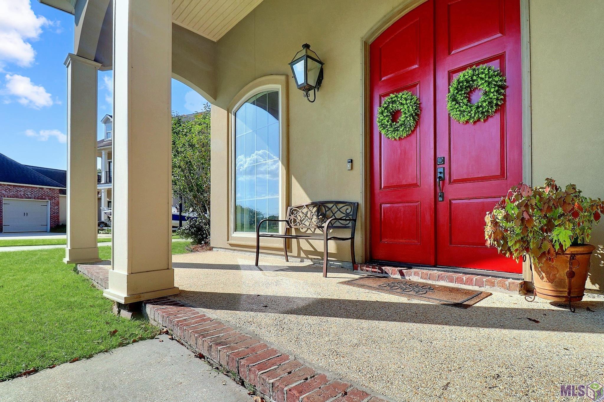 15719 Parkside Court Baton Rouge, LA 70817 - Photo 1 of 28