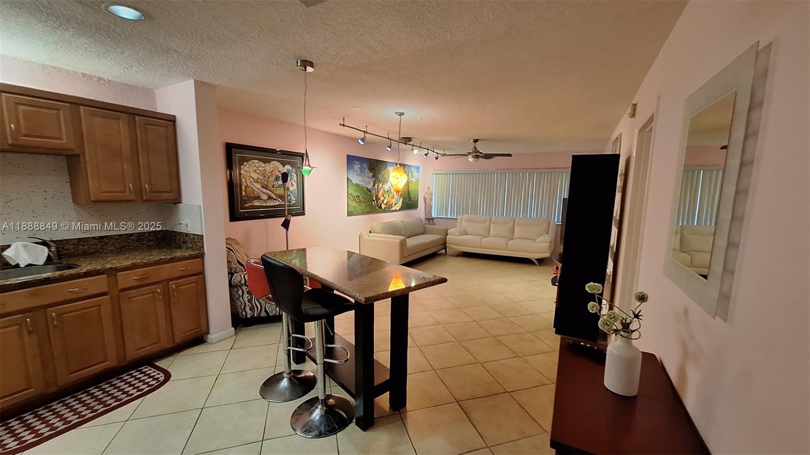 215 Southeast 3rd Avenue, Unit 202D Hallandale Beach, FL 33009 - Photo 11 of 17