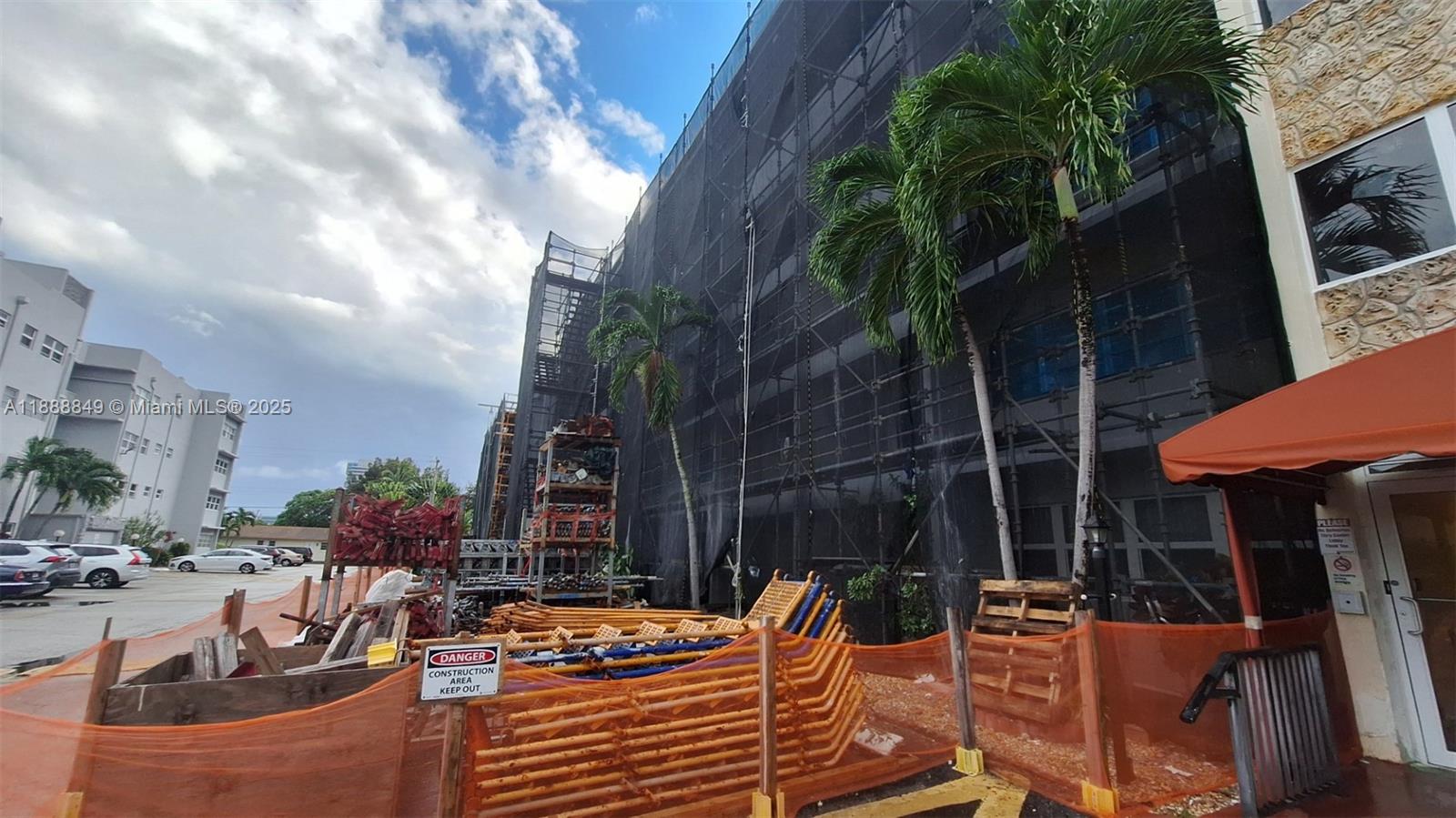 215 Southeast 3rd Avenue, Unit 202D Hallandale Beach, FL 33009 - Photo 3 of 17