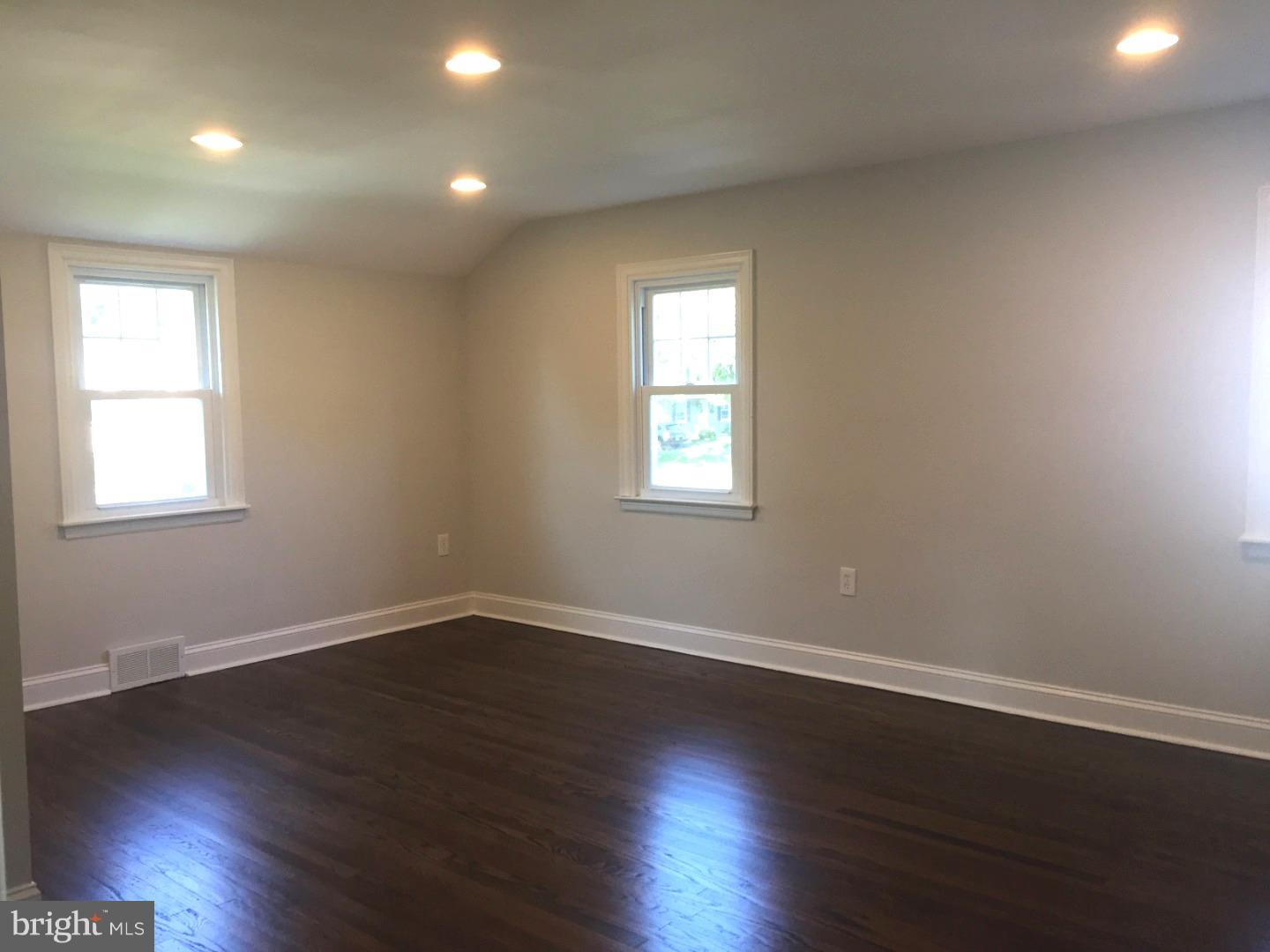 102 Shippen Road Glenside, PA 19038 - Photo 13 of 25 Bedroom - Main