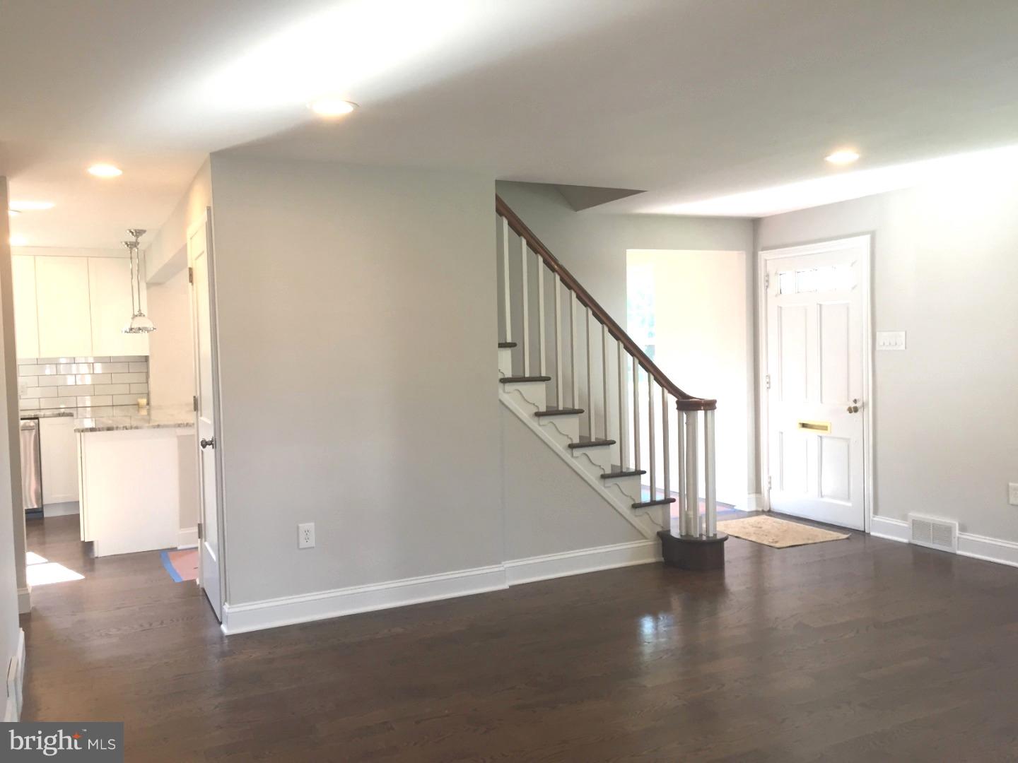 102 Shippen Road Glenside, PA 19038 - Photo 3 of 25 Living Room