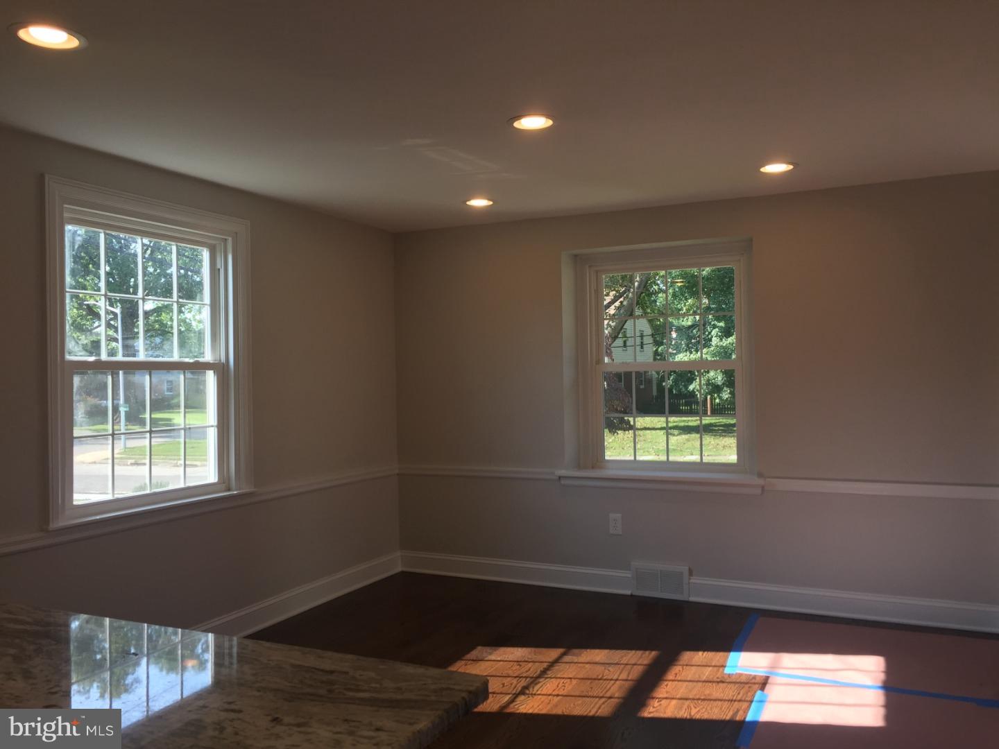 102 Shippen Road Glenside, PA 19038 - Photo 8 of 25 Dining Room