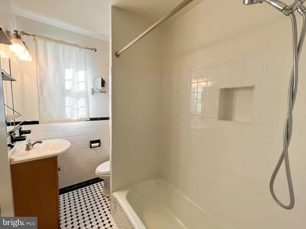 $2,675 | 10720 Tenbrook Drive, Silver Spring, MD 20901