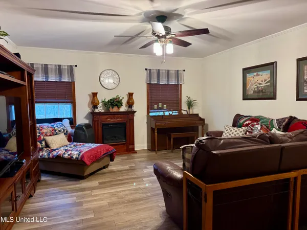 $325,000 | 121 Hensley Road, Natchez, MS 39120