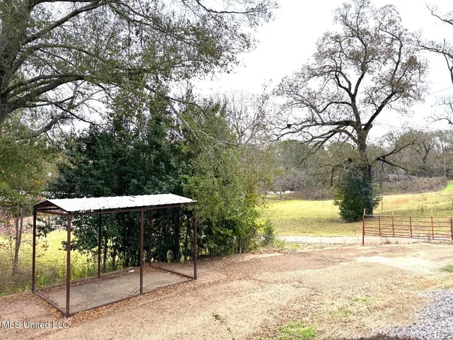 $345,000 | 121 Hensley Road, Natchez, MS 39120