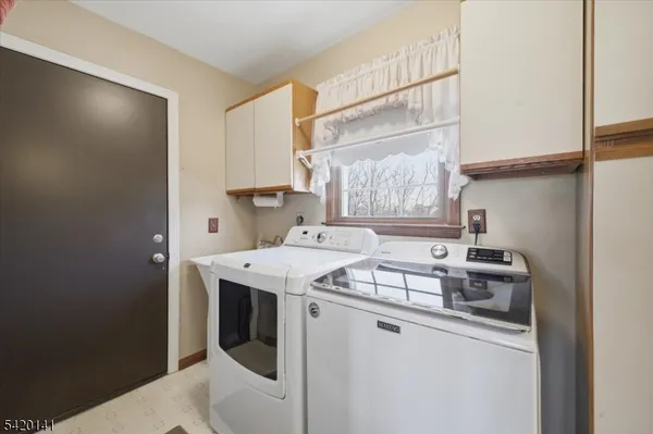 $695,000 | 250 Old York Road, Flemington, NJ 08822