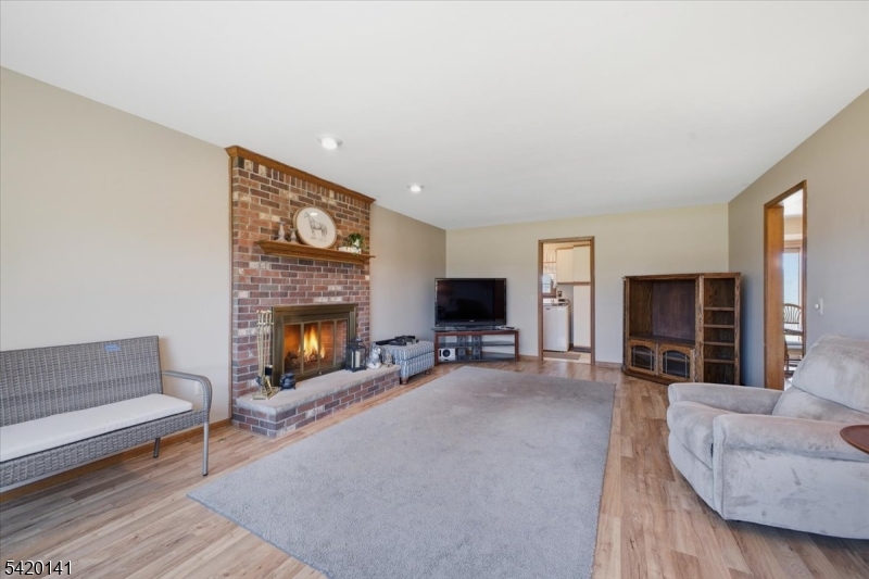 250 Old York Road Flemington, NJ 08822 - Photo 4 of 32