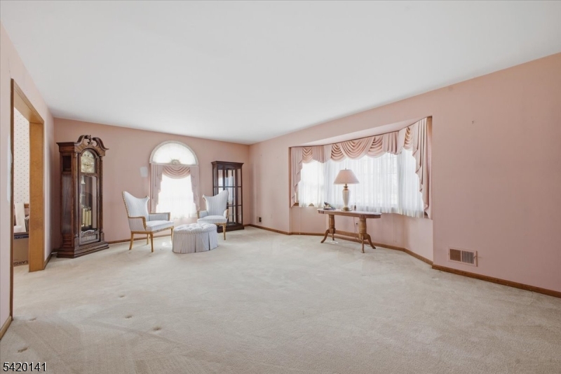 250 Old York Road Flemington, NJ 08822 - Photo 7 of 32