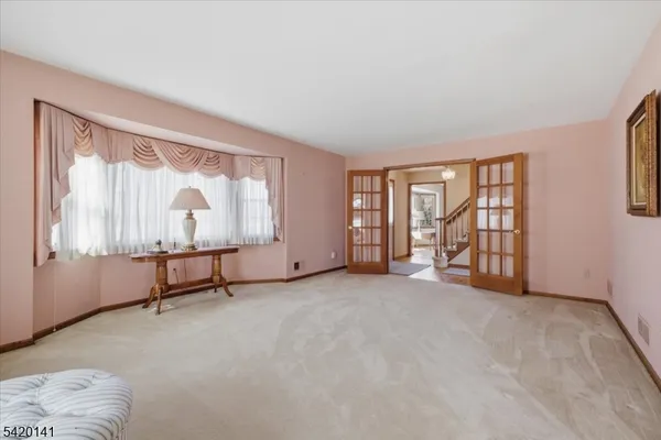 $695,000 | 250 Old York Road, Flemington, NJ 08822