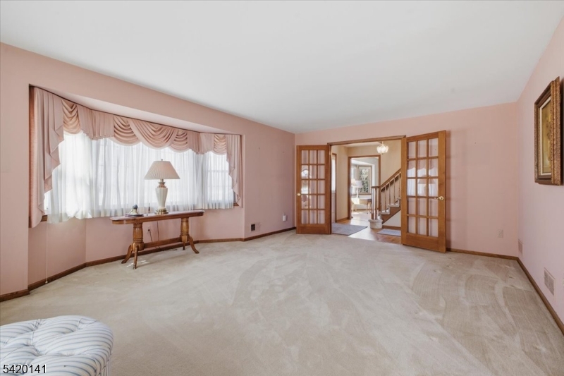 250 Old York Road Flemington, NJ 08822 - Photo 8 of 32