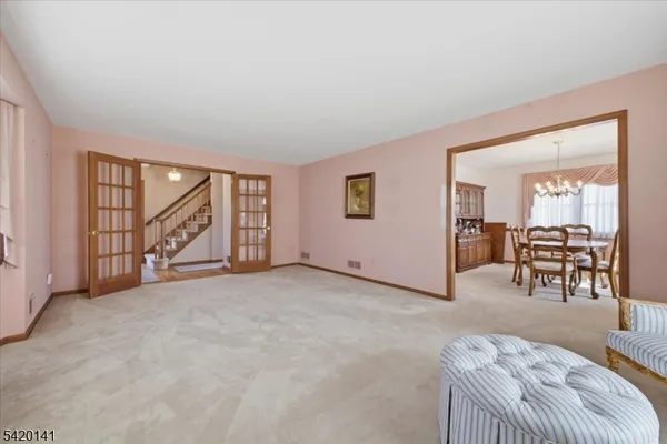 $695,000 | 250 Old York Road, Flemington, NJ 08822