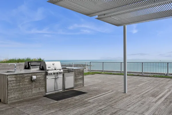 $185,000 | 3900 North Lake Shore Drive, Unit 9B, Chicago, IL 60613