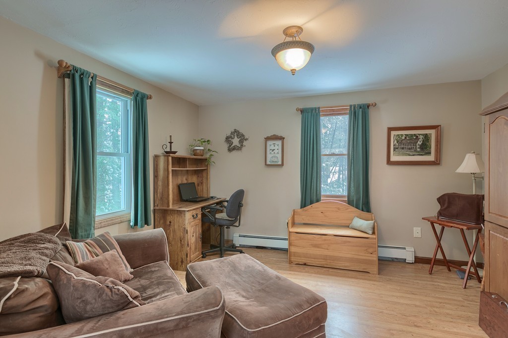 31 Old Cross Road Hubbardston, MA 01452 - Photo 12 of 25 Gallery Image 12