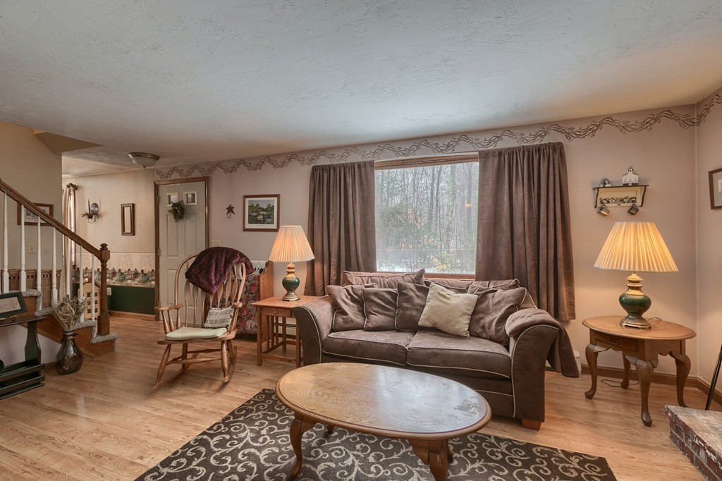 31 Old Cross Road Hubbardston, MA 01452 - Photo 10 of 25 Gallery Image 10